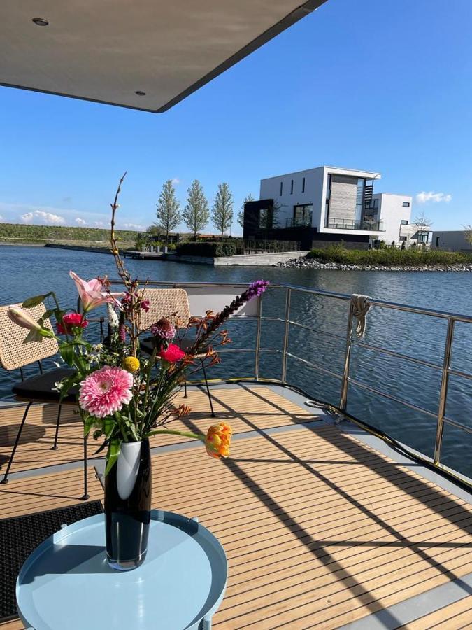 Готель Houseboat Камперланд Екстер'єр фото