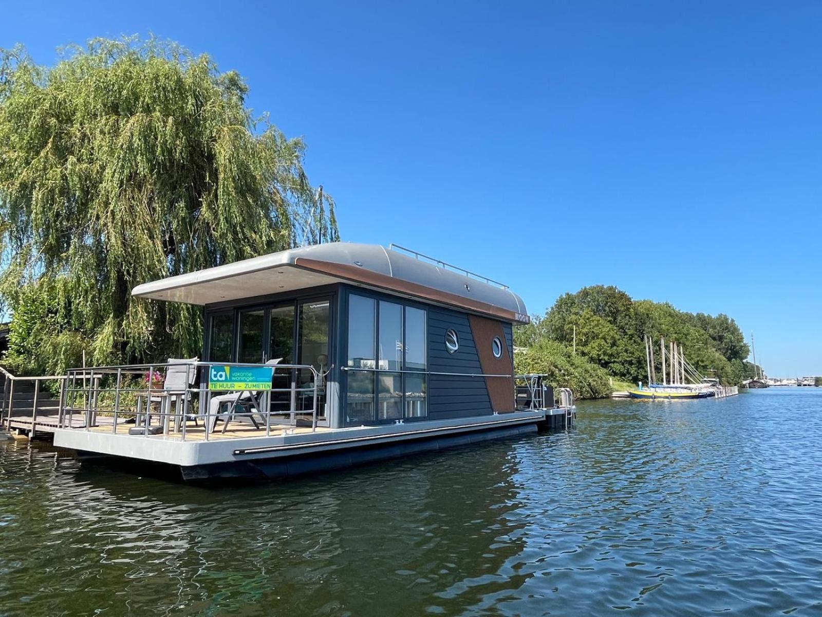 Готель Houseboat Камперланд Екстер'єр фото